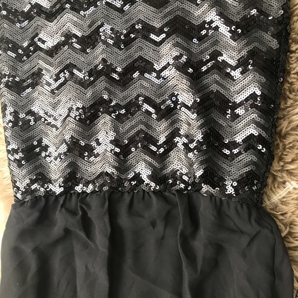 Guess Dress - Picture 3 of 4